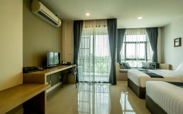 Triple Z Hotel