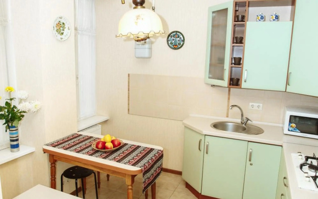 Apartment near Museum