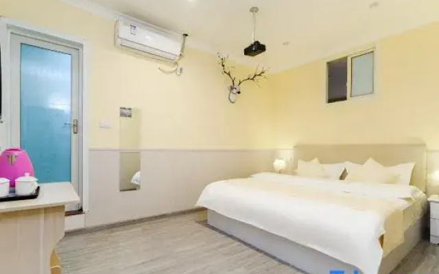 Yashe Hotel