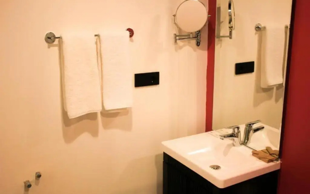 Think Hotel