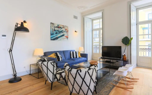 Bacalhoeiros 99 - Beautiful and bright Apartment @ Baixa, Chiado