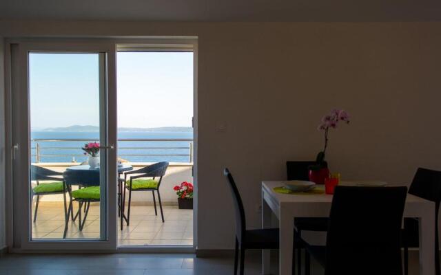 Apartments Topli Bok