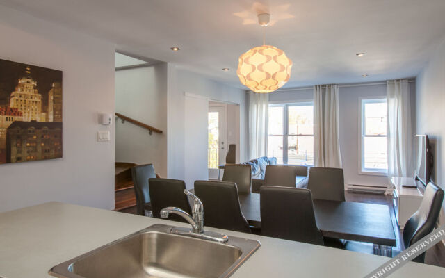 3 bedrooms 2 bathrooms Mont-Royal Apartment by Lux Montreal Vacations Rentals