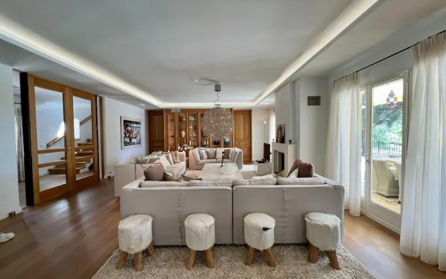 Luxury Villa With Private Pool