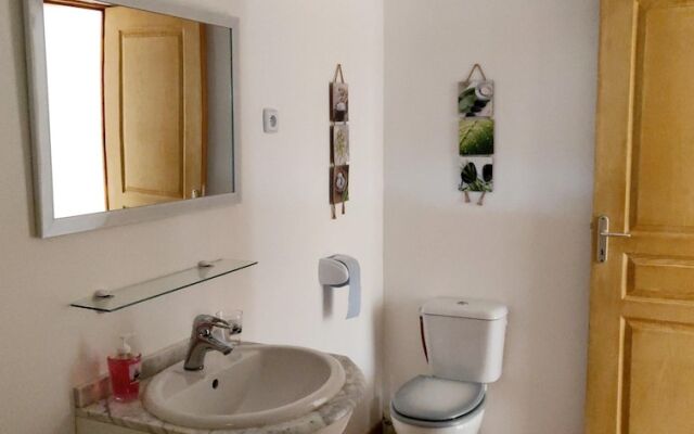 Chalet With 2 Bedrooms in Saint-genest-de-beauzon, With Wonderful Mountain View, Enclosed Garden and Wifi - 40 km From the Slopes