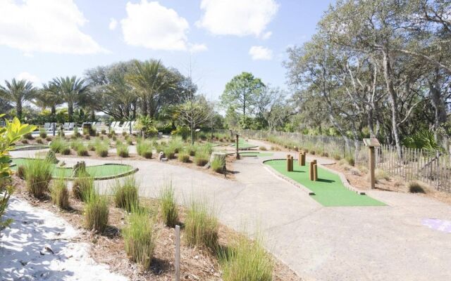 Aurora House In Davenport