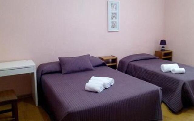 Hostal Balmes Centro