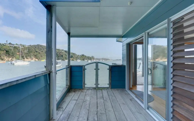 The Landing at The Boathouse - Opua Holiday Apartment