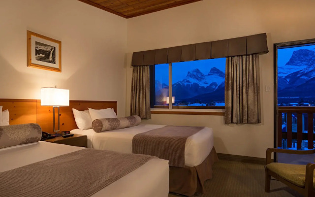 Rocky Mountain Ski Lodge