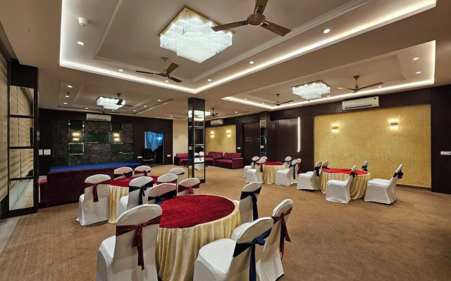 Devki Grand Hotel