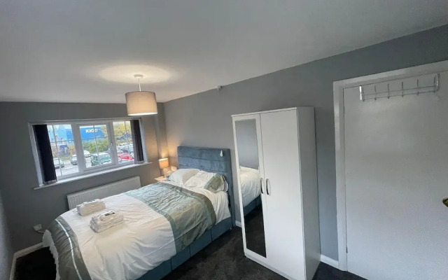 Summerville Manor Luxury Residency With Drive