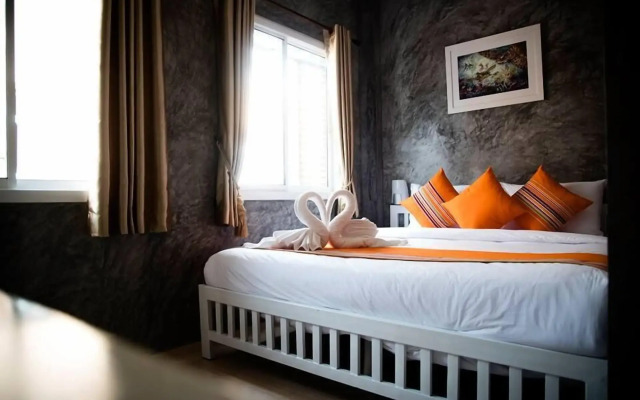 Ban's Avenue Guest House