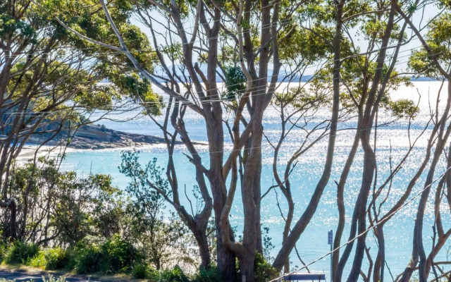 Rowse House Hyams Beach 4pm Check Out Sundays