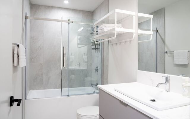 Sea Eagles Landing by Revelstoke Vacations