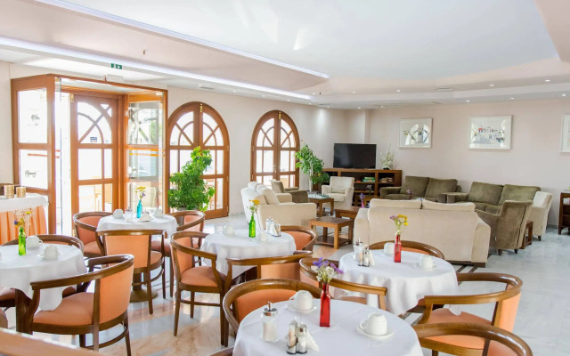 Anita Beach Hotel - Adults Only