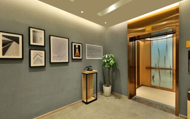 Orange Hotel (Suzhou University East Ring Road Subway Station)