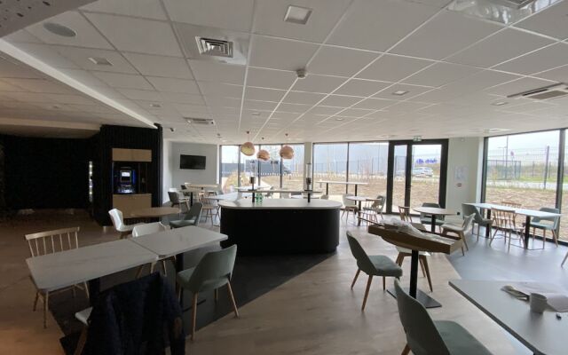 Hôtel AKENA TROYES - La Chapelle-Saint-Luc