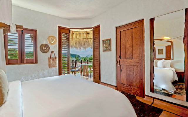 La Villa Luz Adults Only