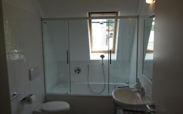 Hager Apartment 2