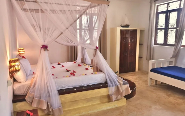 Moonshine Villa