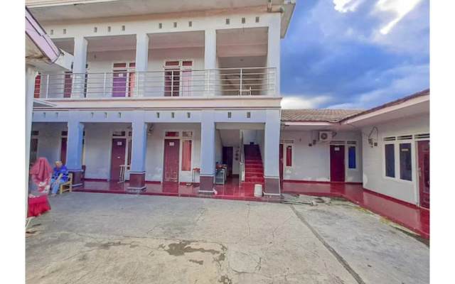 Hotel O Guest House Pahlawan Syariah — 2-star hotel in Kotabumi
