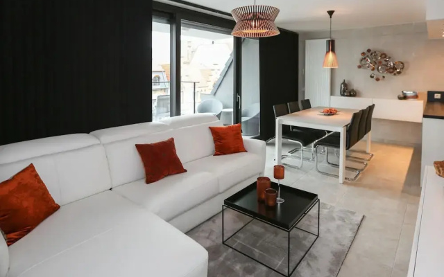 Apartment in Middelkerke With Large Terrace