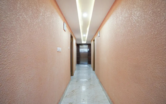 Fabhotel A White Pearl Suites