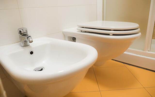 Casa Bella Marconi is an Apartment of 34 Square Meters. Clean, Bright, in the Heart of the City