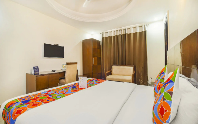 FabHotel Marble Arch Karol Bagh