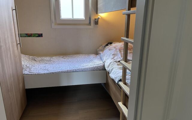 Enjoyin Luxury Chalet With Swimming Pool