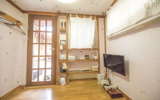 Chuirakdang Guest House