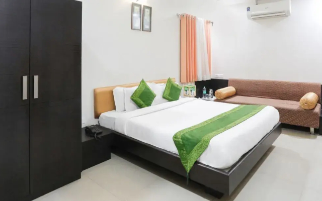Hotel Divya Palace