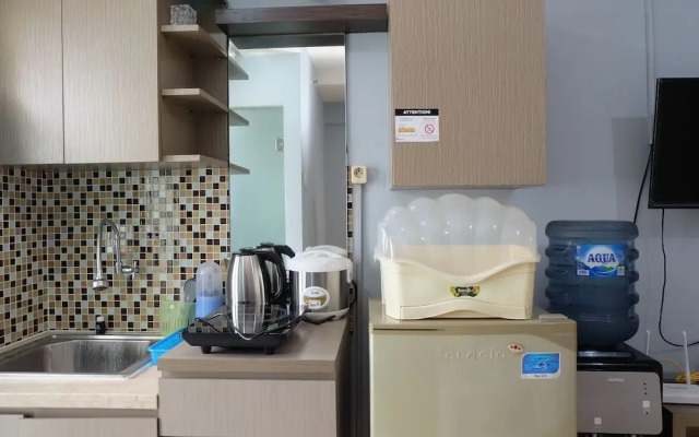 Nice And Strategic Studio Kebagusan City Apartment