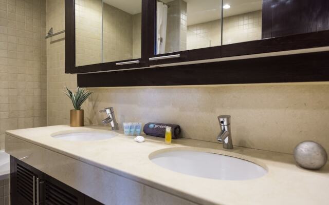 Classy one bedroom in Burj residence 5 - 703