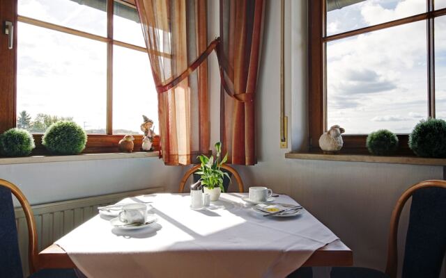 Hotel Bauer Großbettlingen