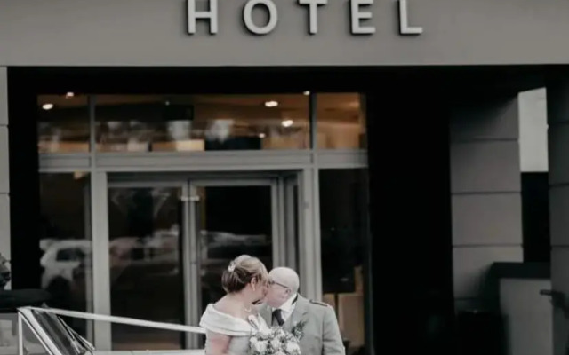 The Fenwick Hotel
