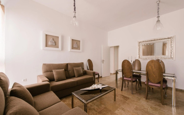 Alameda Amor Suite by Valcambre