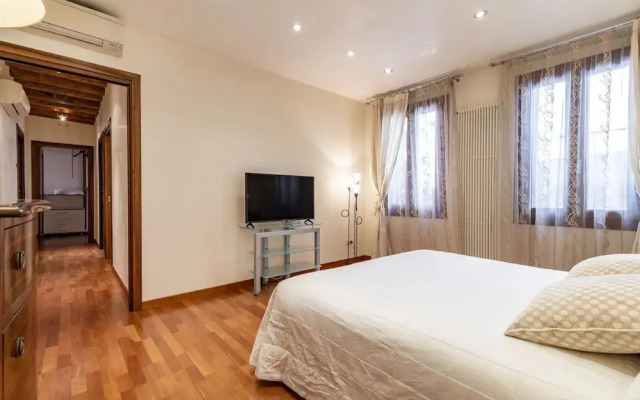 Al Campanile View & Terrace