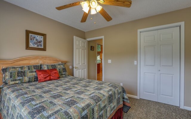 Moosetrax - 3 Bedrooms, 2 Baths, Sleeps 6 Cabin by RedAwning