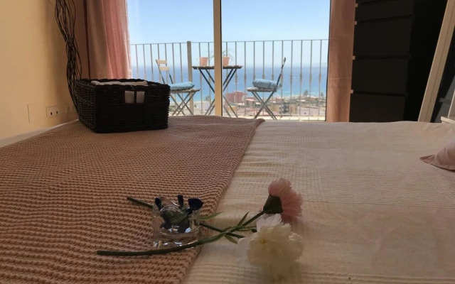 Rooms in Seafront Villa