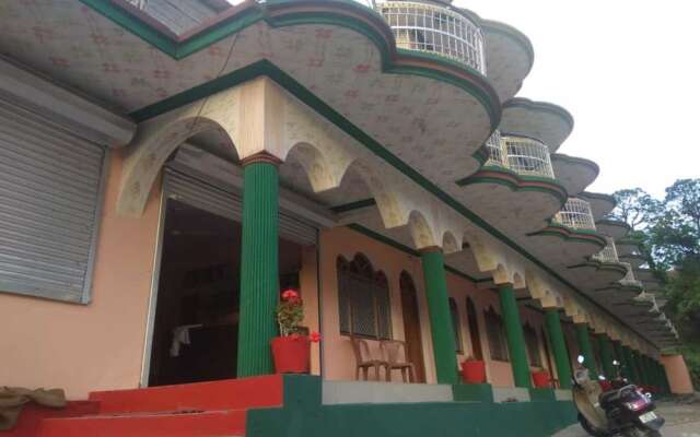 Hotel Him Ganga by Raatri