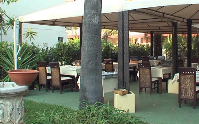Hotel La Racona