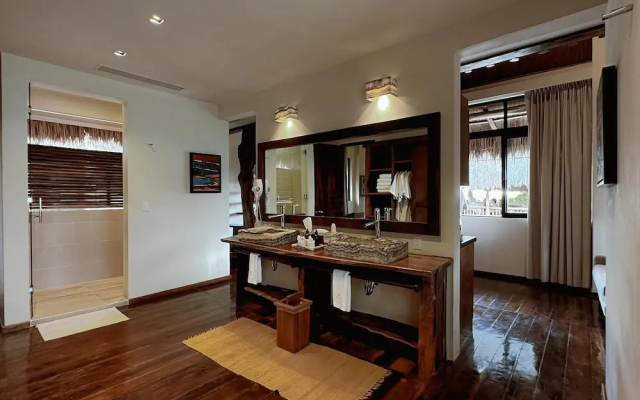 Casa Teka