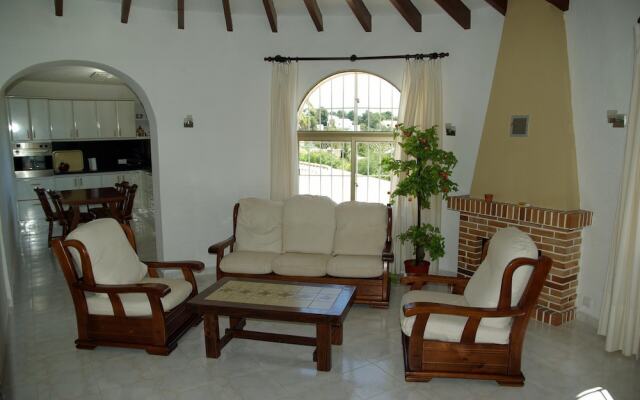 Villa June