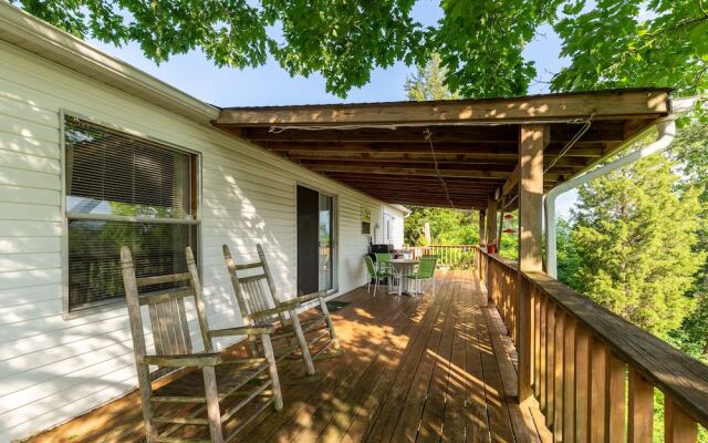 Lakefront Cottage