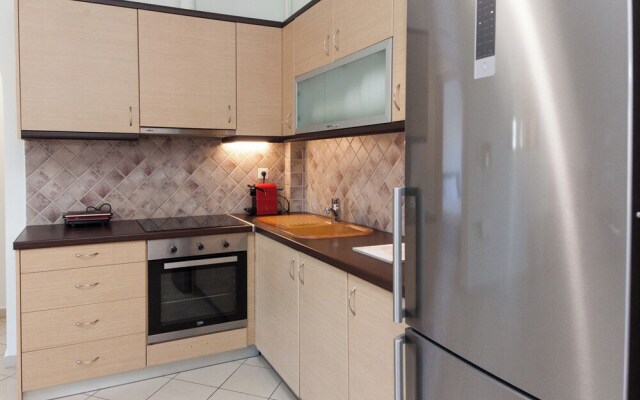 Modern Equipped apt w Balcony GC 3120-02