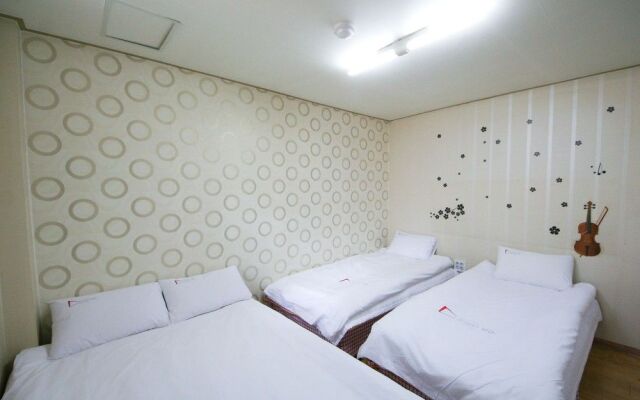 Guest House Myeongdong