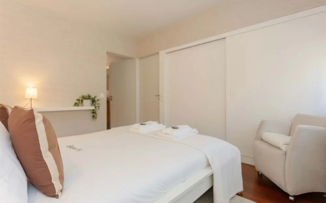 Liiiving in Porto - Foz Seaside Apartment
