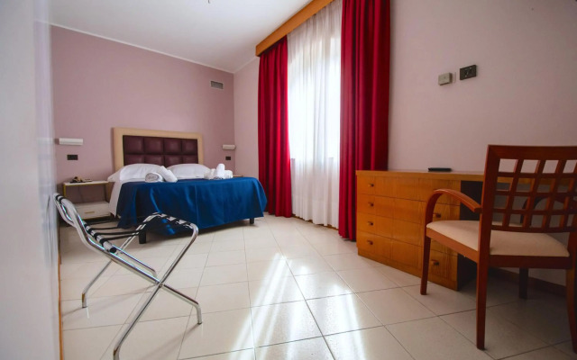 Bajamar Beach Hotel