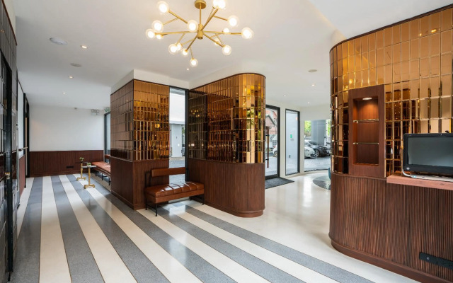 Hotel Amber Sukhumvit 85